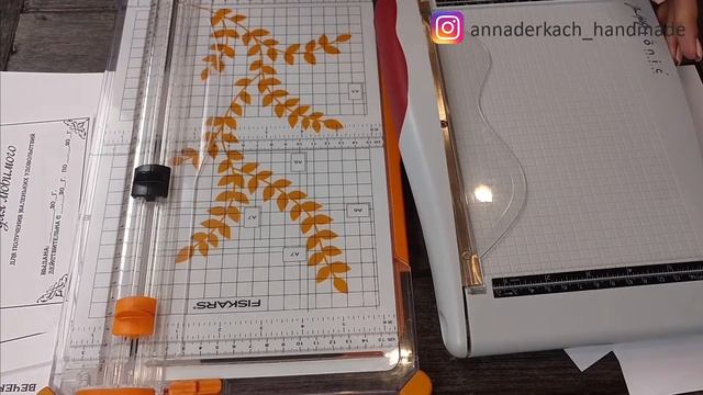 Распаковка / обзор Резака Tim Holtz Tonic Studios / Сравнение с резаком FISKARS смотреть онлайн