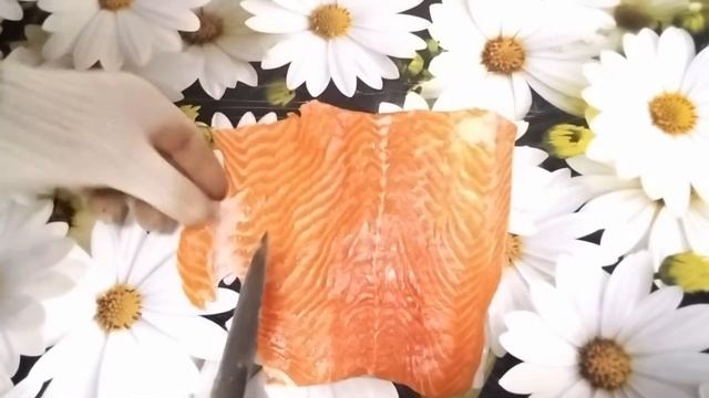 ФОРЕЛЬ! Как быстро и вкусно ? засолить красную рыбу. Очень вкусная и нежная малосолёная форель.