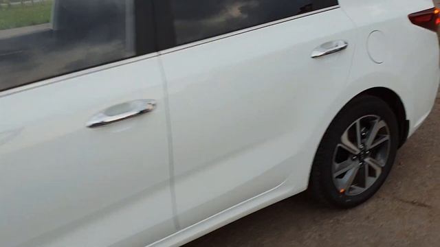 Светодиодные поворотники Kia Rio 4 смотреть онлайн