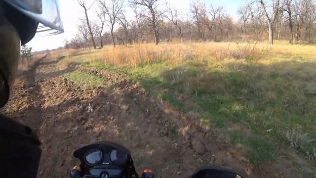 Bajaj Boxer 125 X тестдрайв по лесу