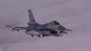 Американские истребители F-16 не изменят ход СВО, пишет Bloomberg