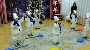 Новогодний утренник.Танец снеговиков.NICK-VIDEO studio.