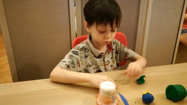 Лепим осьминога смотреть онлайн