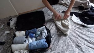 Как собрать чемодан / Что взять с собой в самолет / собираемся с ребёнком в Ригу