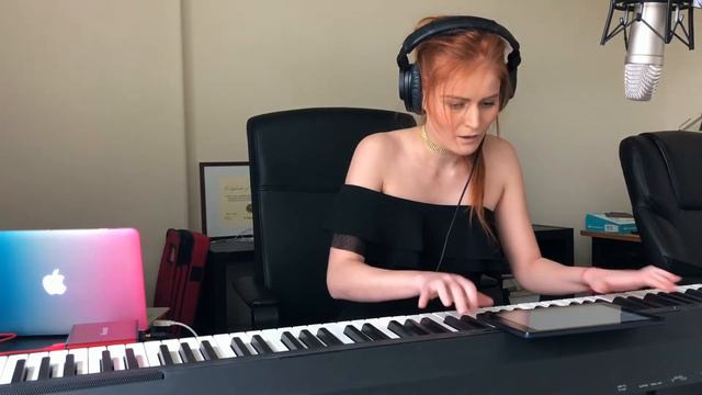 Empire State of Mind Cover by RitaRed смотреть онлайн