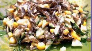 Салат из морской капусты - рецепт простого и вкусного салата.