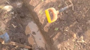 СКВАЖИНА НА ИЗВЕСТНЯК С ПОЛНЫМ ПОГЛОЩЕНИЕМ 25 МЕТРОВ