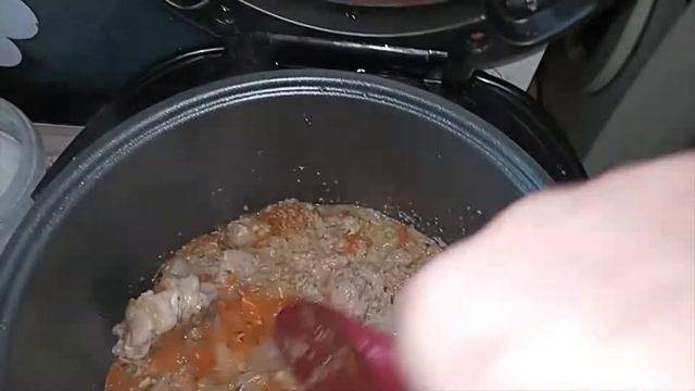 Мясо с ореховой подливой в мультиварке