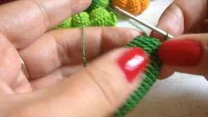 Вяжем огурец крючком