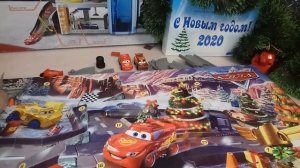 Обзор advent calendar тачки мини гонщики Mattel