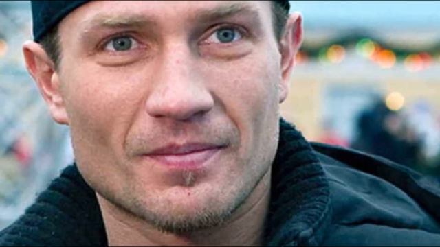 РАСКРЫЛА ШОКИРУЮЩИЕ ФАКТЫ! Мама Романа Костомарова сделала внезапное заявление смотреть онлайн