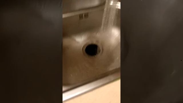 Bone Crusher BC 910 против куриных костей. Честное видео смотреть онлайн