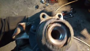 Инфинити Fx35 замена передней ступицы, гудит!