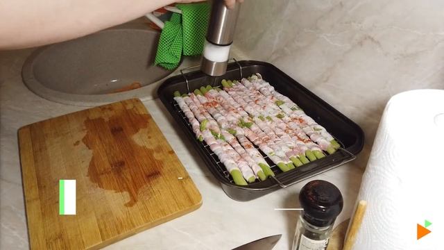 Спаржа в беконе с картошкой и бататом