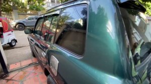 នេះគឺ Toyota Rav4 1998