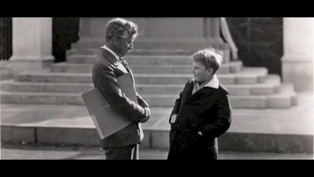 Yehudi Menuhin - Phil Green: Romance on a Theme of Paganini смотреть онлайн