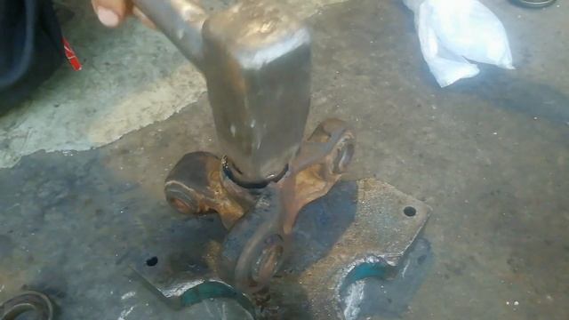 Замена подшипников поворотного кулака Nissan Primera (P12)/ Swivel Bearing Replacement