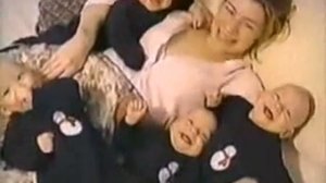 смех детей !! смотреть только со звуком !!!!!!!