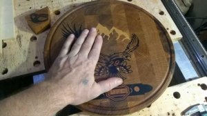 Интарсия на торцевой доске. Intarsia on end board.