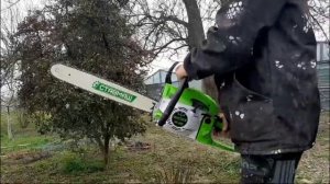 Только шашка казаку во степи подруга