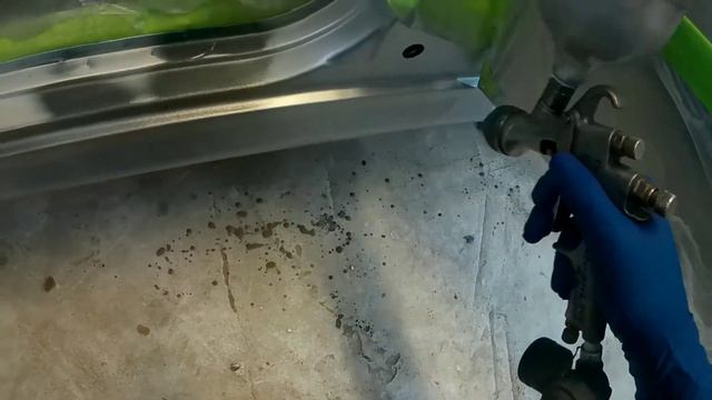 Skoda Octavia покраска порогов,крыла/ полировка
