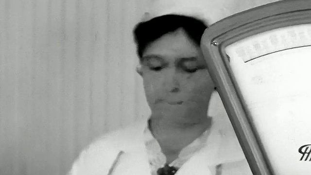 1972 год. Тюмень. Гастроном на улице Мельникайте.