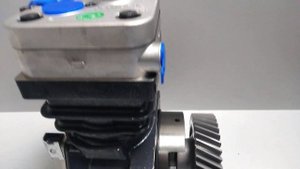 Воздушный компрессор Mercedes Atego 1100045001 VADEN