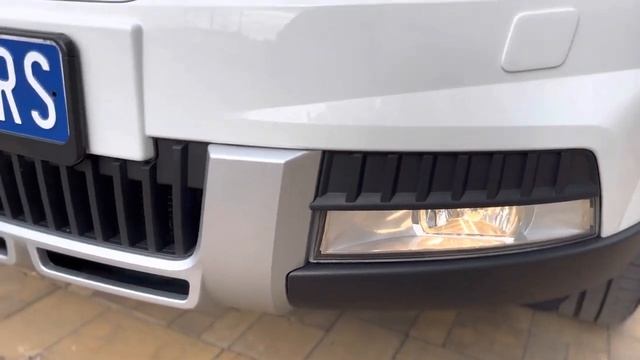 Skoda Yeti 1,6 AT смотреть онлайн