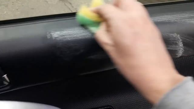 Как очистить и восстановить пластик в авто