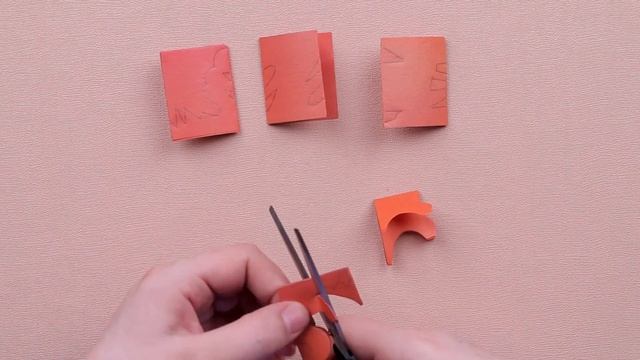 Как сделать орнамент из цветной бумаги.