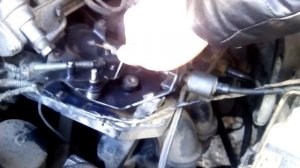 Залипает педаль газа. В чем причина?