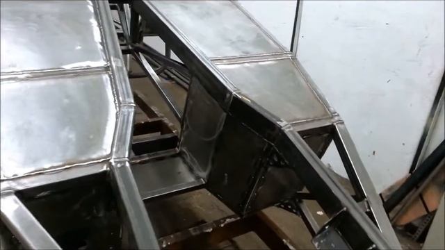 Locost chassie Corvette C4 suspension ford V8 смотреть онлайн