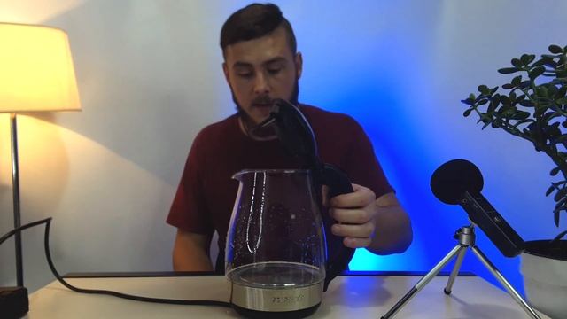 КАК ПОЧИСТИТЬ ЧАЙНИК ОТ НАКИПИ \ КАКОЙ СПОСОБ ЭФФЕКТИВНИЕ смотреть онлайн