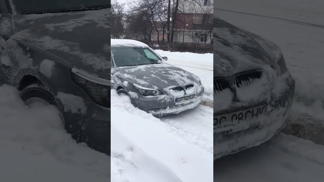 BMW E60 530xd in snow