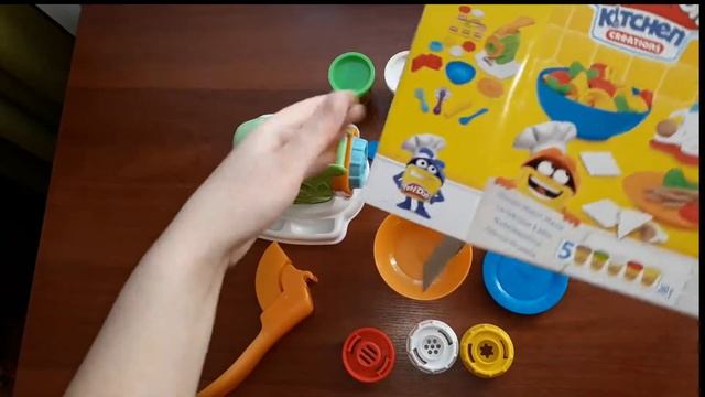 PLAY DOH Kitchen Creations Playset Noodle Makin Mania Hasbro Play-Doh overview Машинка для лапши смотреть онлайн