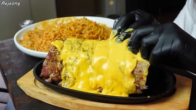 치즈듬뿍?바베큐 폭립 로제불닭볶음면 먹방 Cheese Pork Ribs & Rose Buldak Mukbang ASMR смотреть онлайн