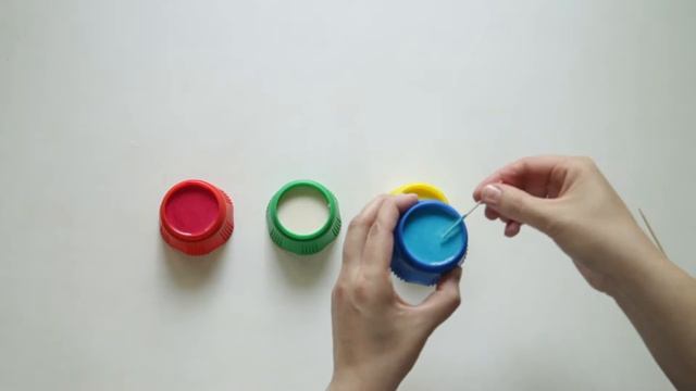 Пальчиковые краски I Творчество с детьми с MOMS BAND смотреть онлайн