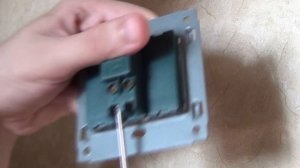 Видео: монтаж одноклавишного выключателя света с индикатором своими руками (Посылка с алиэкспресс)