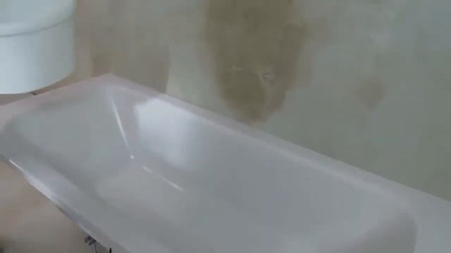 Установка акриловой ванны на ножках своими руками