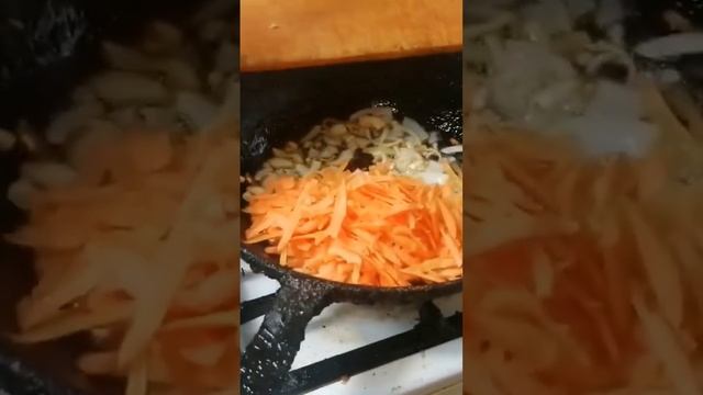 ДУЖЕ ПРОСТО І СМАЧНО ГОРОХОВИЙ СУП #смачністрави #блюда #рецепт смотреть онлайн