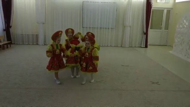 Народный танец средней группы "Вейся капуста" смотреть онлайн