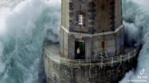 МАЯКИ-МАЯКИ