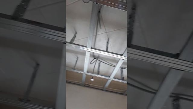 Как я собирал каркас потолка под гипсокартон смотреть онлайн