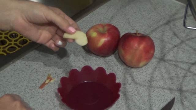 ЧЕМ КОРМИТЬ ХОМЯКА? ФРУКТЫ. ЯБЛОКО.