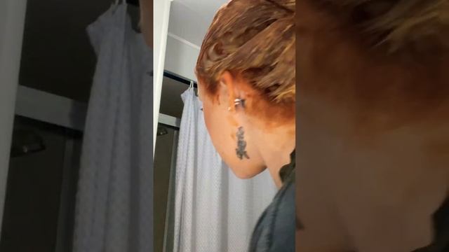 Dye my hair with me! Using schwartzkopf igora in 8-77 with 30 vol developer смотреть онлайн