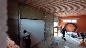 Установка гаражных ворот Doorhan