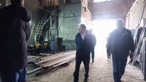 Евгений Серёгин посетил Лыткаринский завод самоходных машин