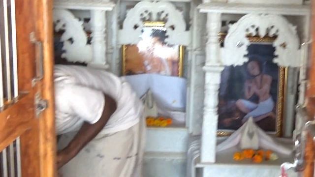 Горестное самадхи Госвами. Шри Радха Кунда. Сандхья-аватар д. Видео № 92. 2018.11.11 смотреть онлайн