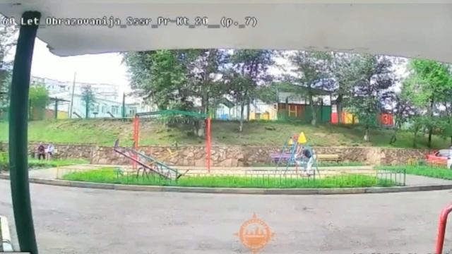 В Красноярске незнакомец преследовал маленькую девочку смотреть онлайн