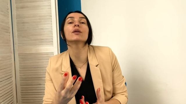Когда учить читать и почему детям так рано дают буквы?